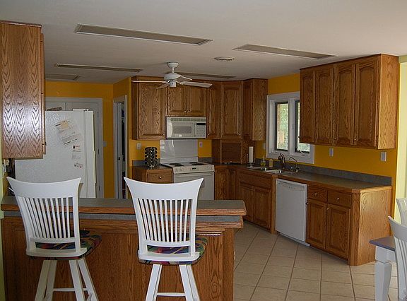 2nd image of 558 Cabin Creek Dr