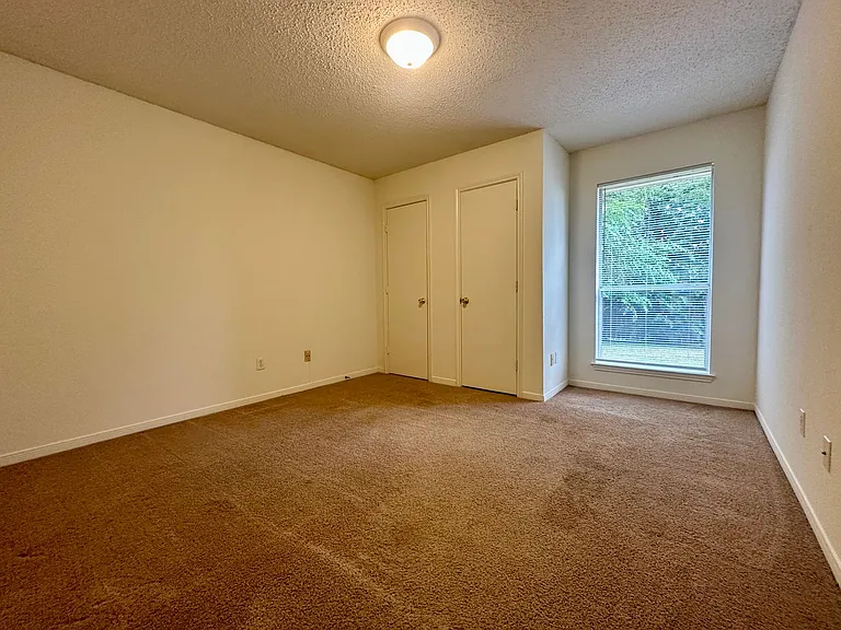 638 Park Place Dr — Photo 11