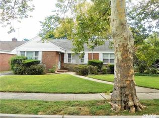 1057 Chestnut St, Valley Stream, NY 11580
