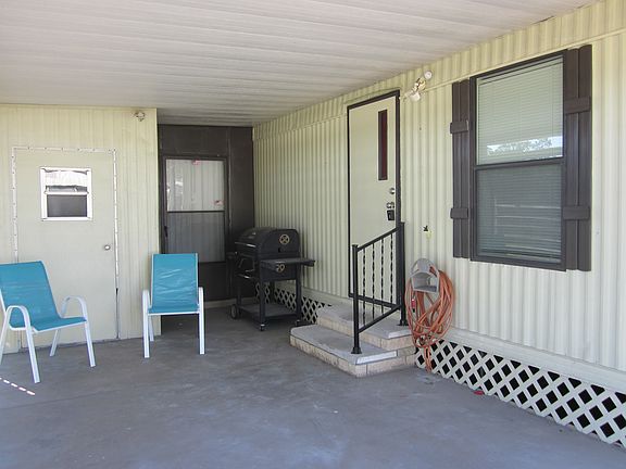 2nd image of 6 Topaz Ln