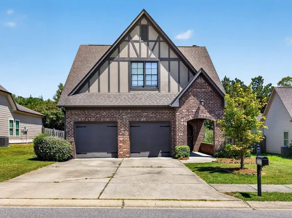 1093 Garnet Dr, Calera, AL 35040