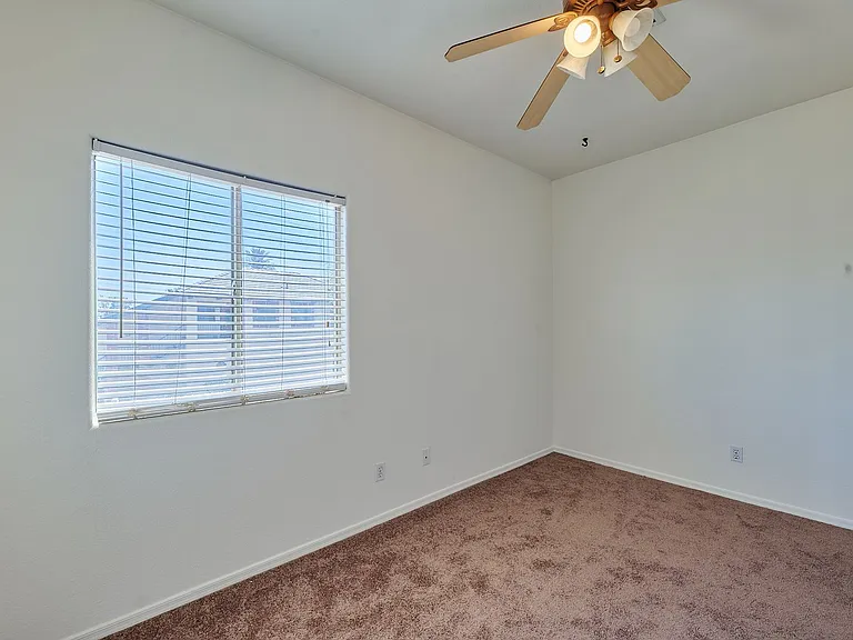 414 N Drew St — Photo 12