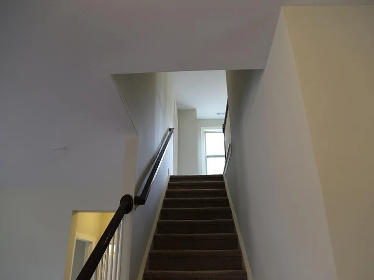 836 Poplar St — Photo 26