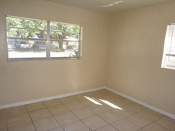 4th image of 1240 Morgan Dr