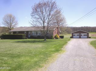 3592 Cortland Rd, New Paris, PA 15554