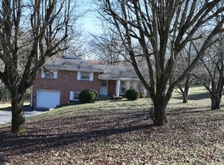 201 Oakdale St, Manchester, TN 37355