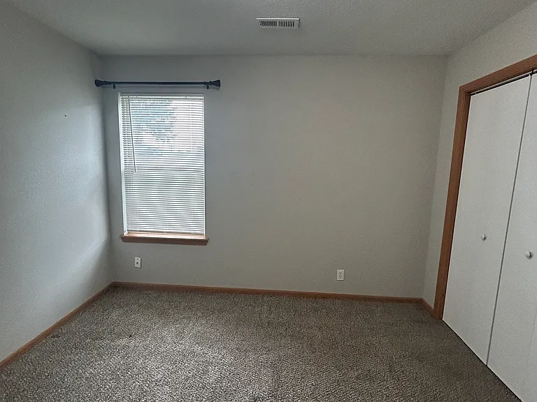 109 Golfview Dr — Photo 6