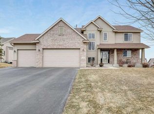 506 Saxon Dr, Elko New Market, MN 55054