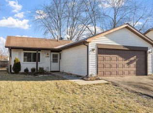 3090 Timber Hill Ln, Aurora, IL 60504