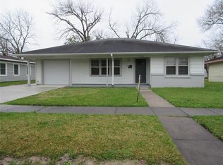 1900 Kentucky St, Baytown, TX 77520