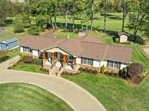 152 Fairways Dr, Hendersonville, TN 37075