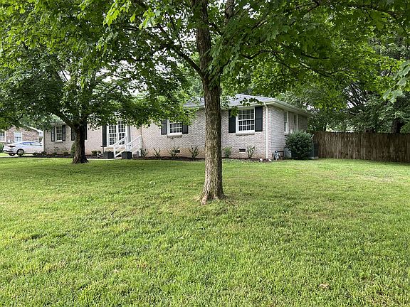 3rd image of 163 Berrywood Dr