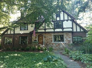 57 South St, Brookline, MA 02467
