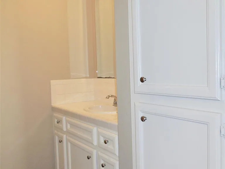 126 Rain Lily St — Photo 8