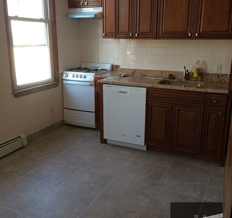 1st image of 3917 28th St #3
