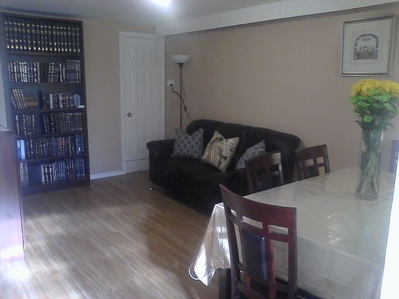 4th image of 1212 Plainview Ave