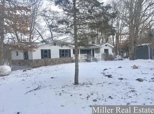 12995 Holden Rd, Bellevue, MI 49021