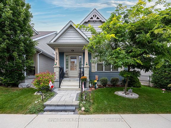 3rd image of 320 Strachan St