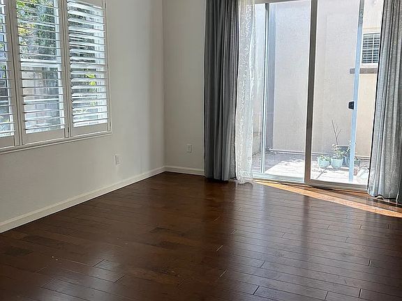 5th image of 1016 Applewood Dr
