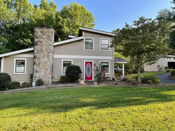 214 Anthony Ford Rd, Penhook, VA 24137