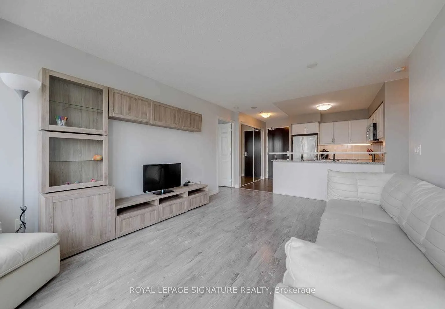 2 bed, $3,800 — Photo 1