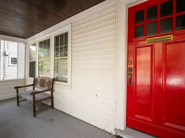 14 Notre Dame Ave #C, Cambridge, MA 02140