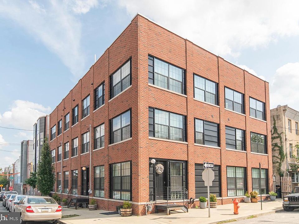 1st image of 158 W Thompson St #6
