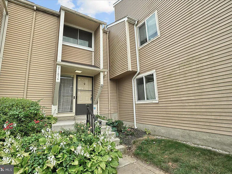 7187 Cypress Ct #B — Photo 1