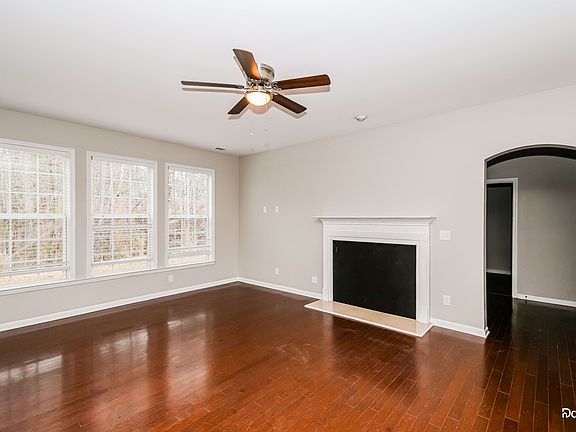 4th image of 2912 Grazing Bull Ct