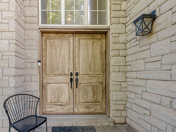 4th image of 1058 Agram Dr