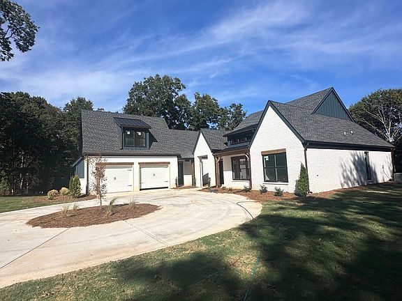 4th image of 104 Maple Valley Dr