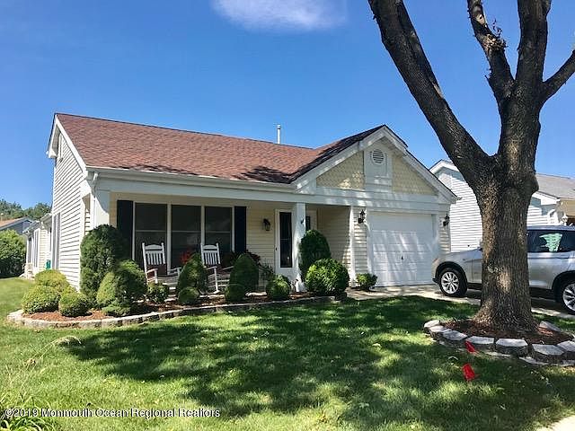 1st image of 1628 Wisteria Ct