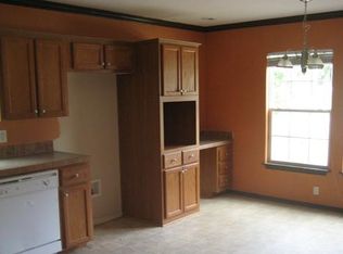 172 Oakbend Ln, Giddings, TX 78942