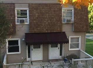 493 N Saint Clair St, Ligonier, PA 15658