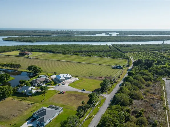 6904 28th Ct, Vero Beach, FL 32967