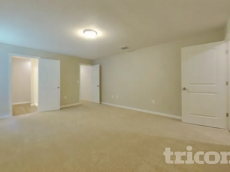 1744 Chatham Green Cir — Photo 6