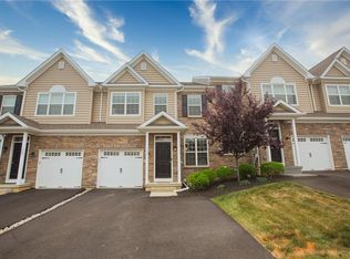310 Redclover Ln, Allentown, PA 18104