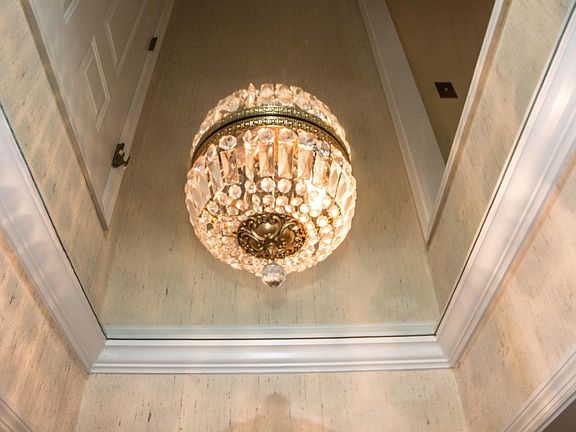 beautiful vintage light fixtures