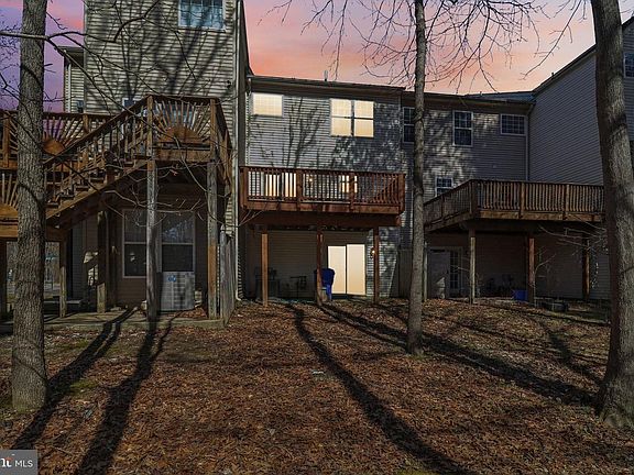 2nd image of 8033 Bloomsbury Pl