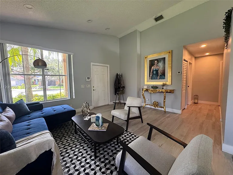 825 Falling Water Rd — Photo 18
