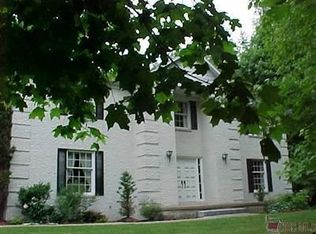 332 N Hametown Rd, Akron, OH 44333