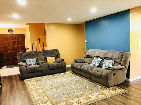 2nd image of 2321 Royal Ann Dr