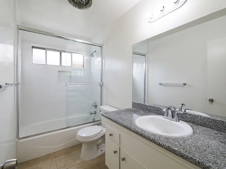 7548 Hampton Ave #205 — Photo 2