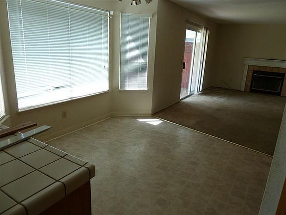 3rd image of 8278 Spengler Dr