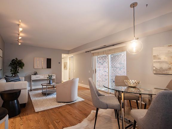 2nd image of 2131 N Larrabee St APT 6104