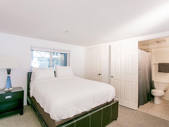 4th image of 1805 Columbia St APT 205