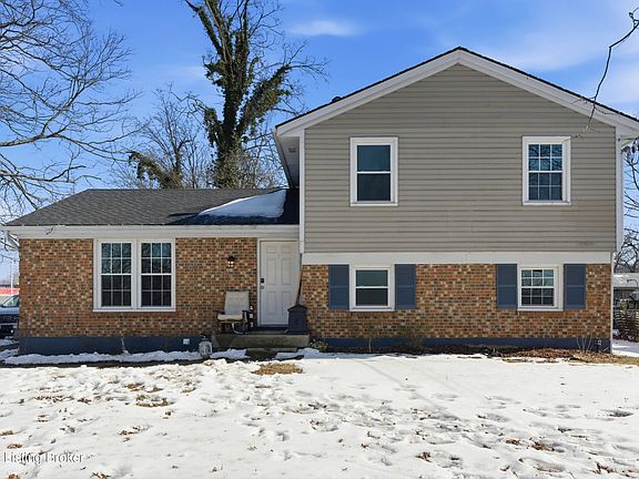 2nd image of 3301 Stony Brook Dr
