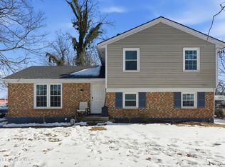 3301 Stony Brook Dr, Jeffersontown, KY 40299