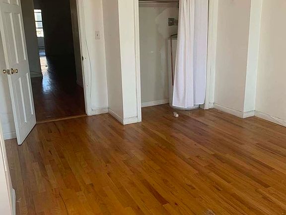 2nd image of 319 Jefferson St #L4