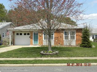 41 Regent Cir, Brick, NJ 08723